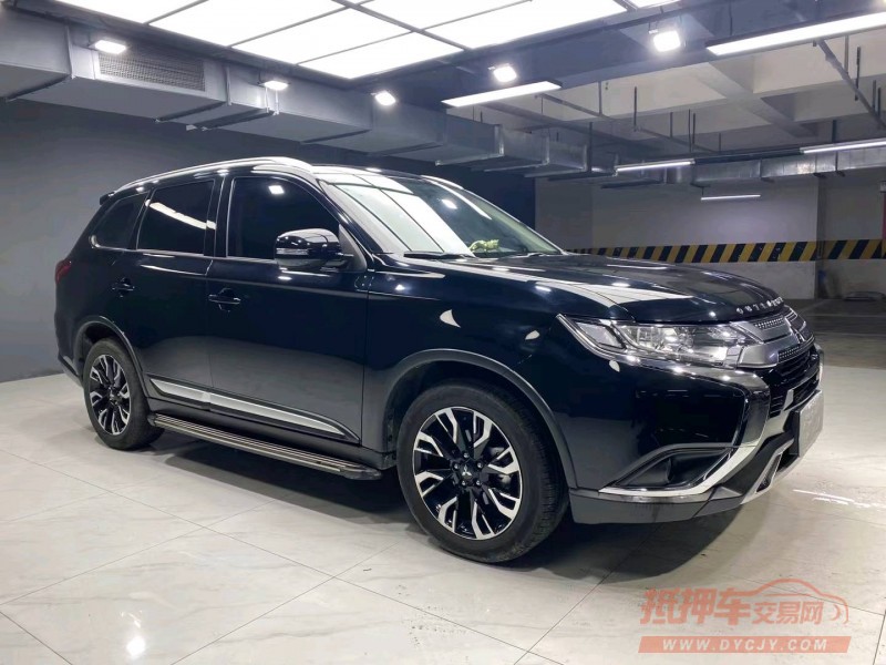 成都21年三菱欧蓝德3