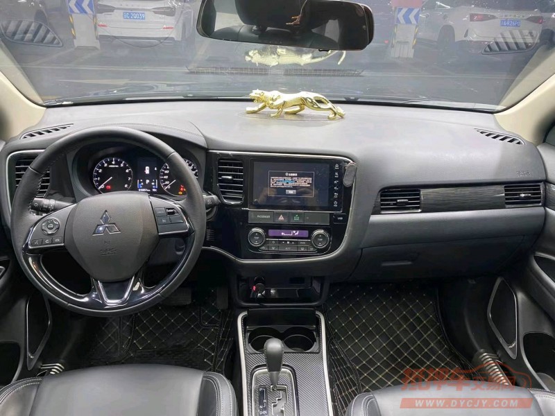 成都21年三菱欧蓝德6