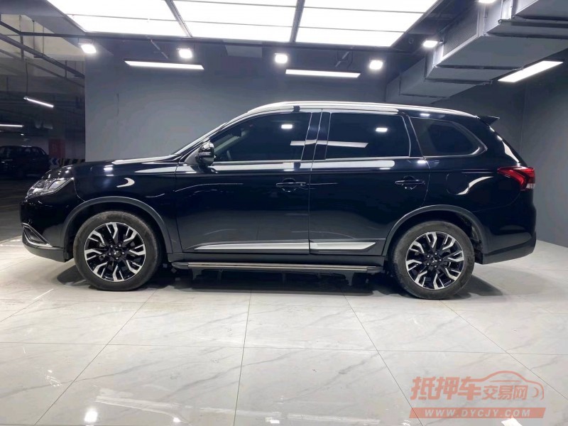 成都21年三菱欧蓝德8