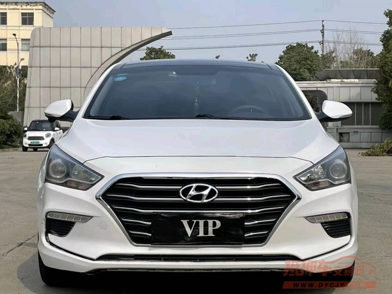 北京19年现代菲斯塔1