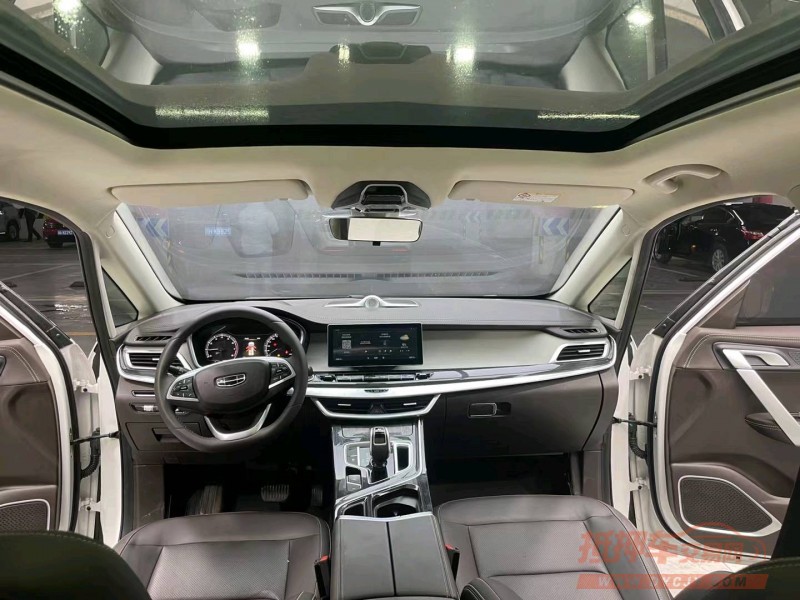 成都21年吉利嘉际6