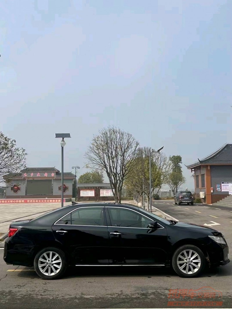 宜昌12年丰田凯美瑞3