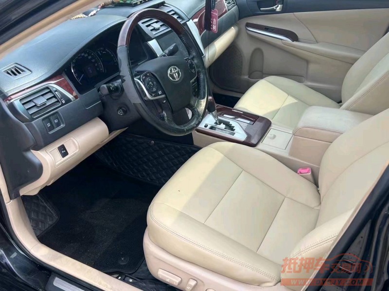 宜昌12年丰田凯美瑞8