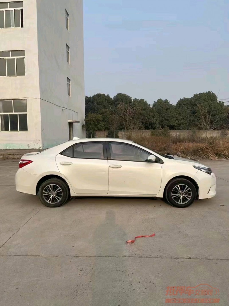 北京16年丰田雷凌4