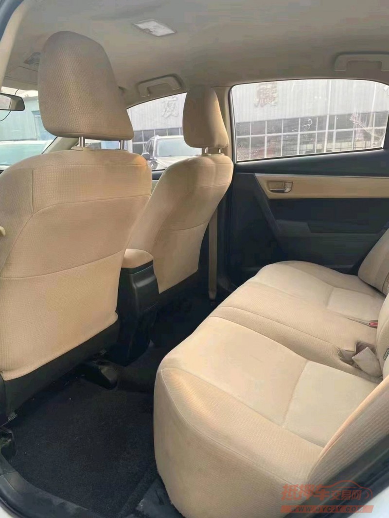 北京16年丰田雷凌8
