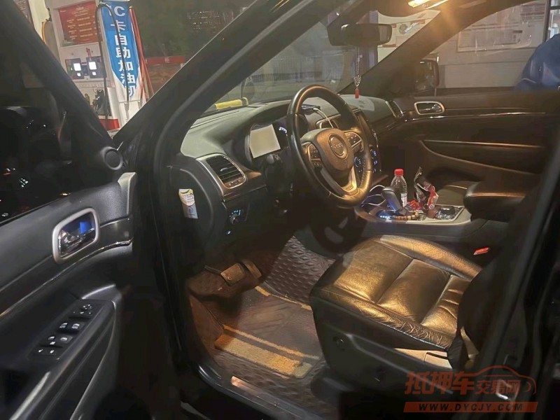 重庆19年Jeep大切诺基7