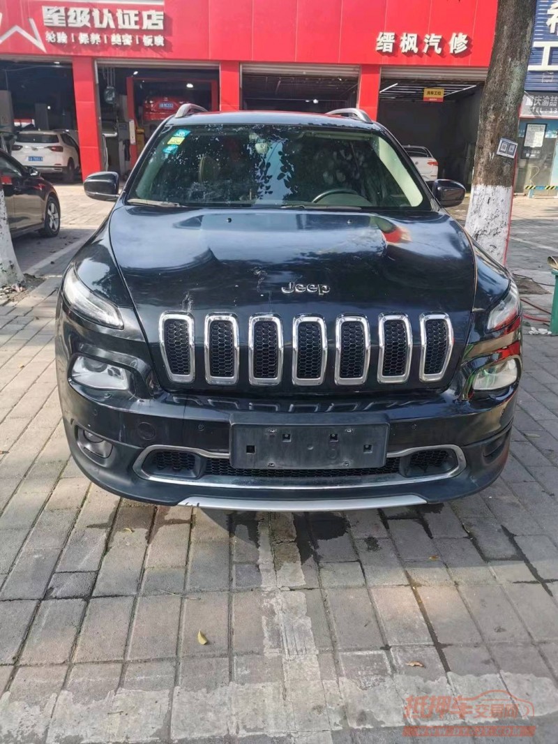 成都16年Jeep自由光1