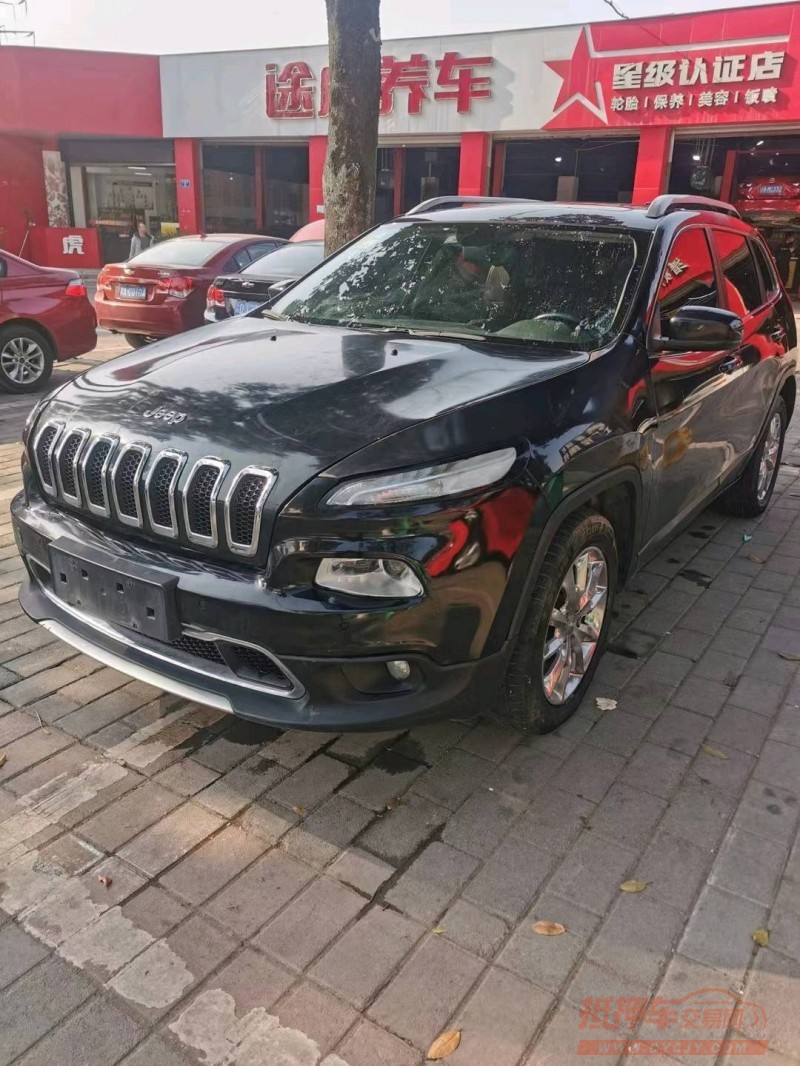 成都16年Jeep自由光3