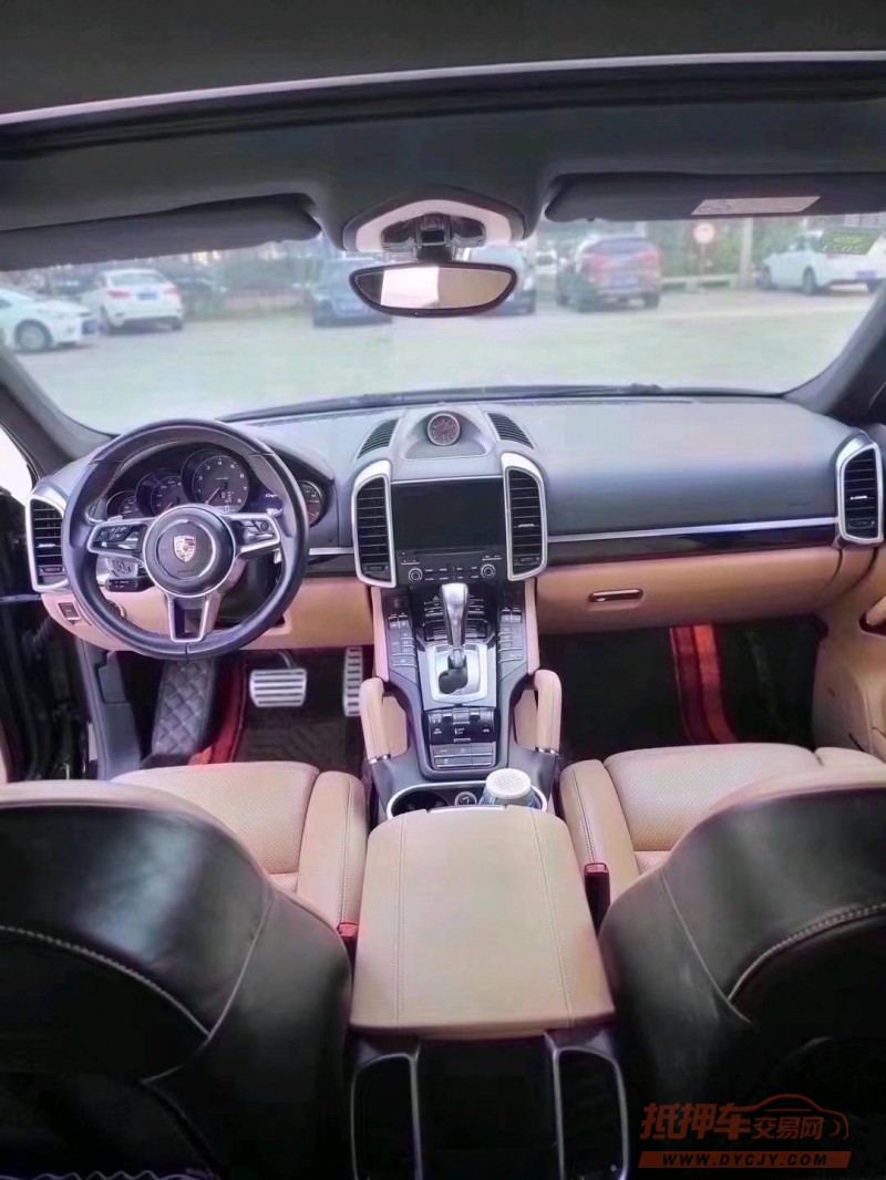 淮南17年保时捷卡宴8