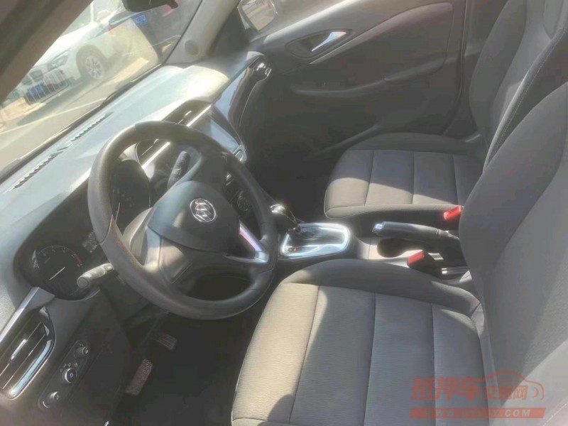 枣庄18年别克君越2