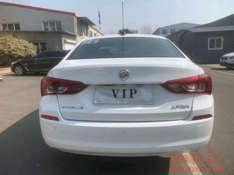 枣庄18年别克君越3