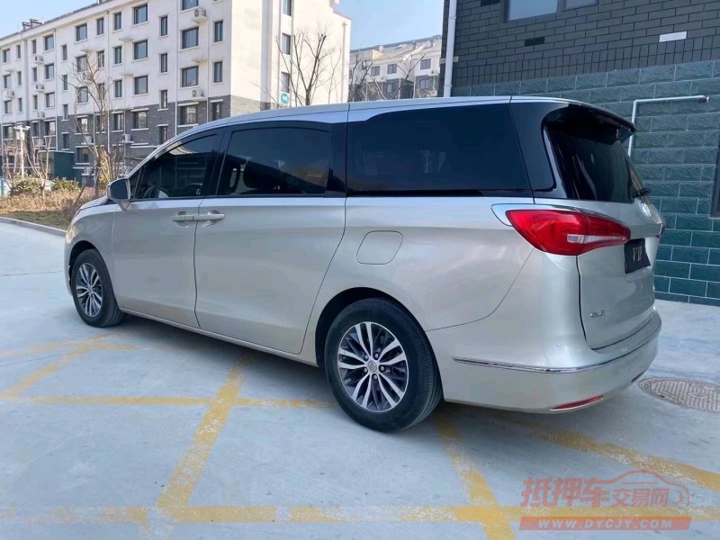 枣庄17年别克GL82