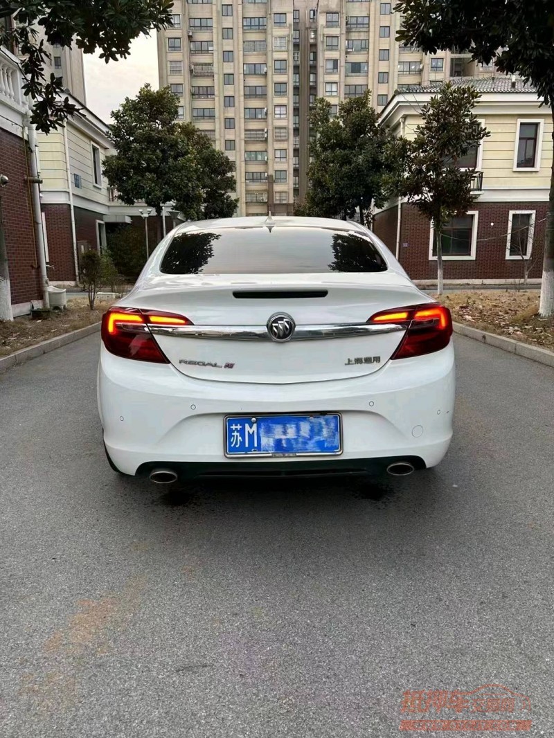 苏州15年别克君威9