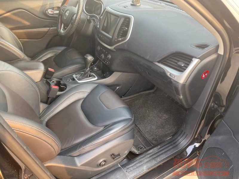 徐州16年Jeep自由光5