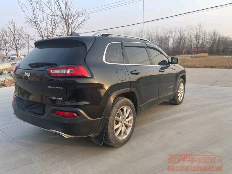 徐州16年Jeep自由光8