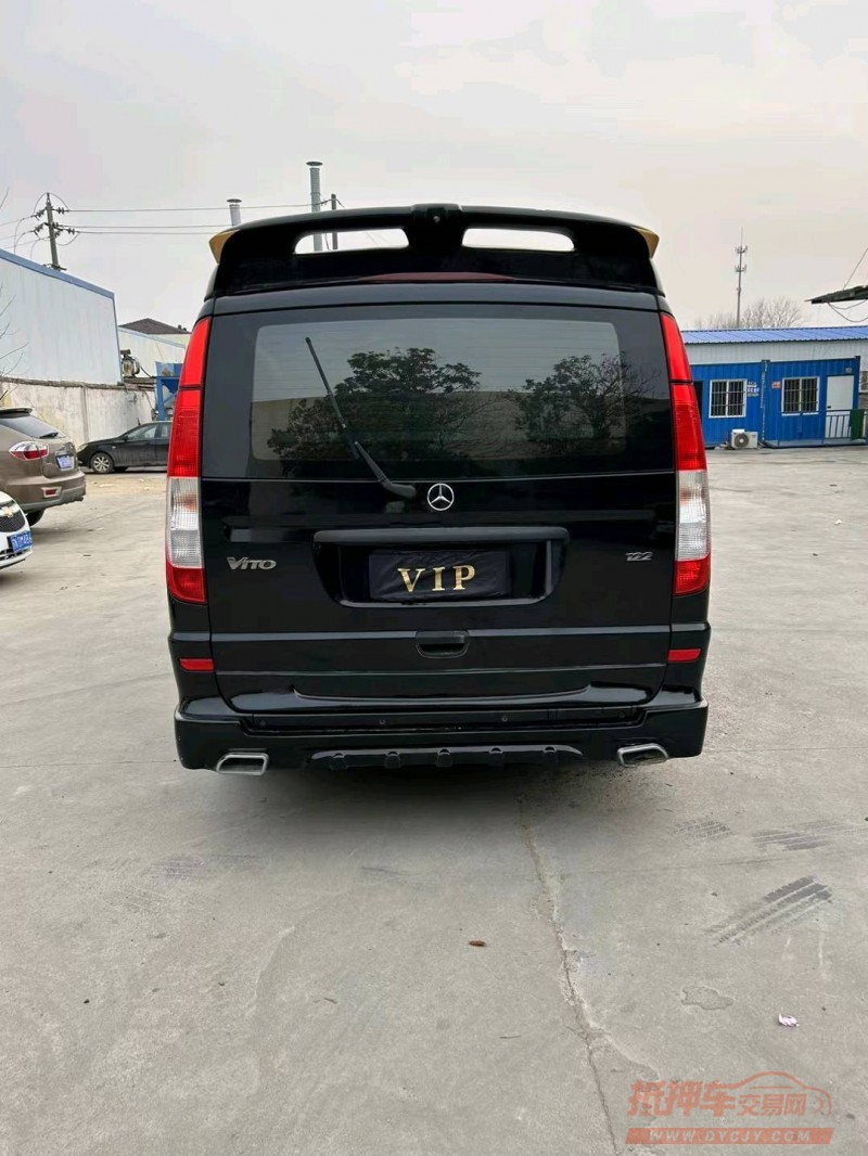 盐城15年奔驰威霆9