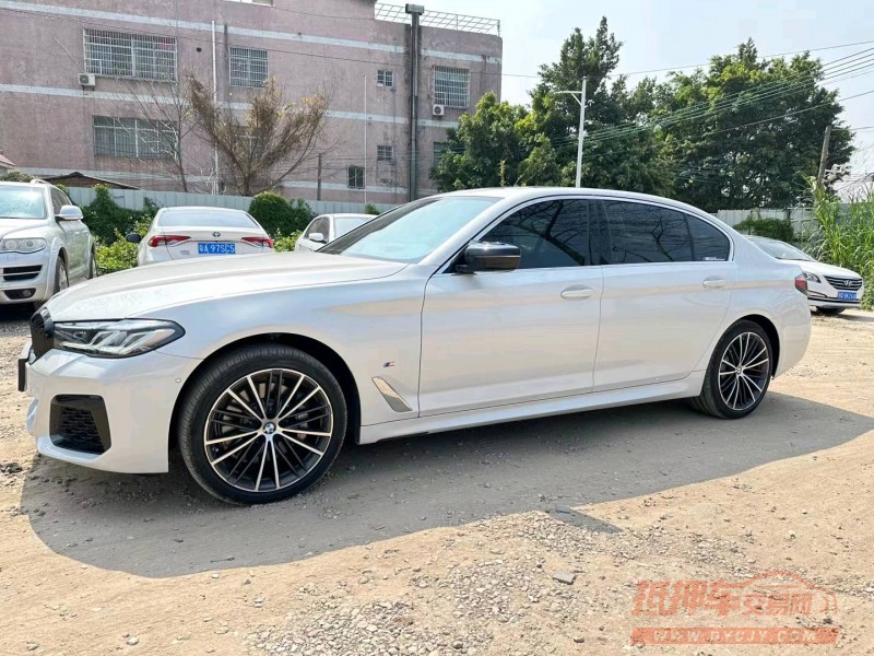 广州21年宝马5系8