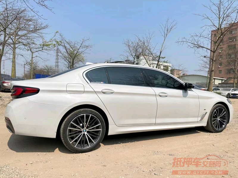 广州21年宝马5系3