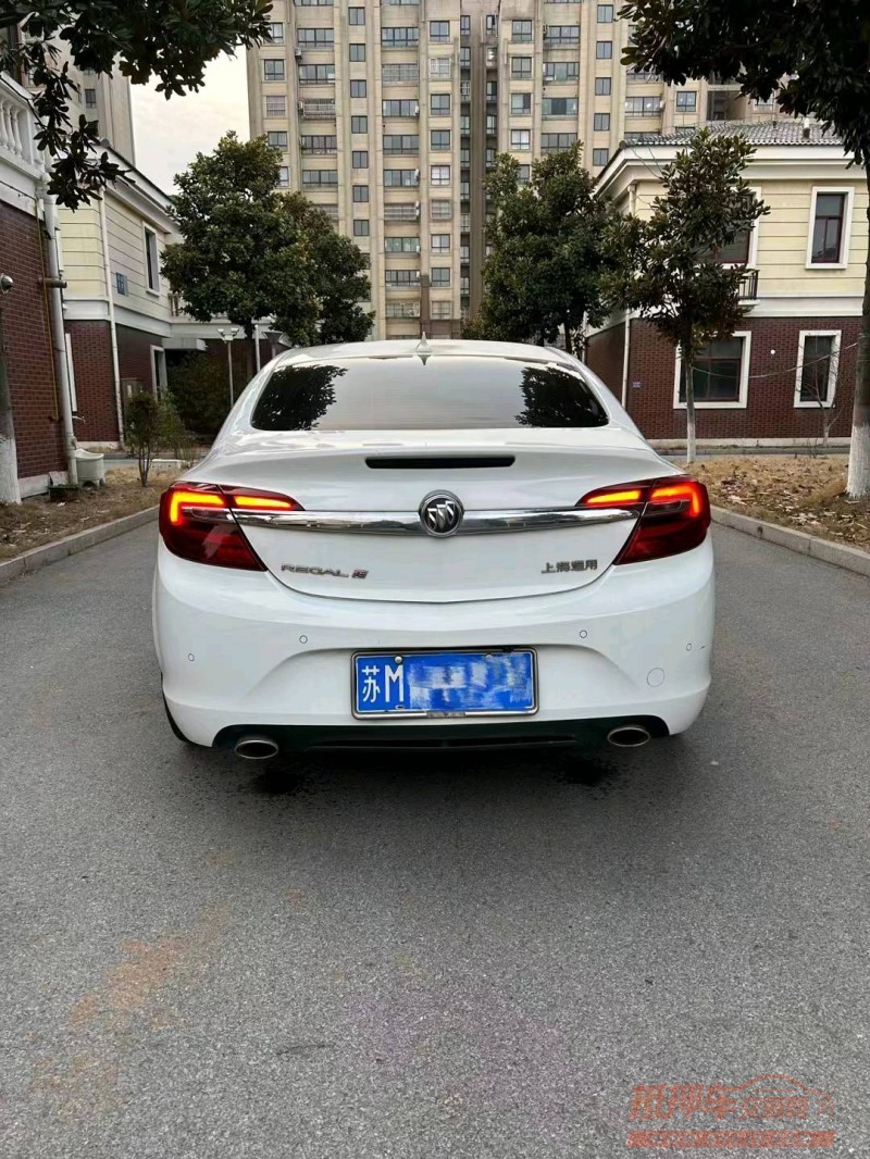 常州15年别克君威8