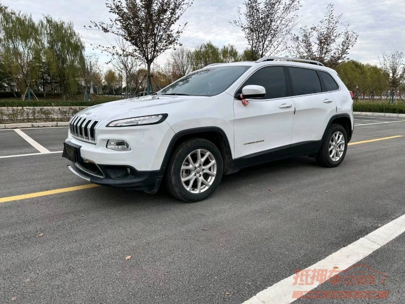 徐州17年Jeep自由光8