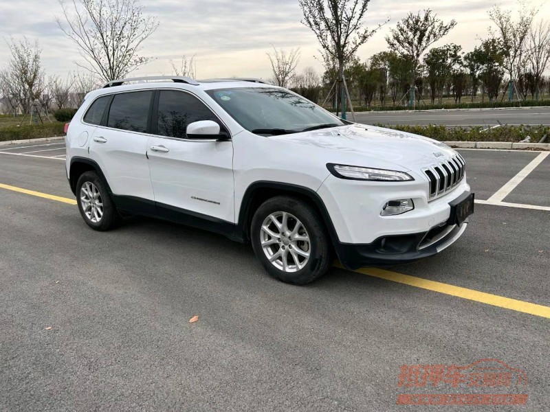 徐州17年Jeep自由光7