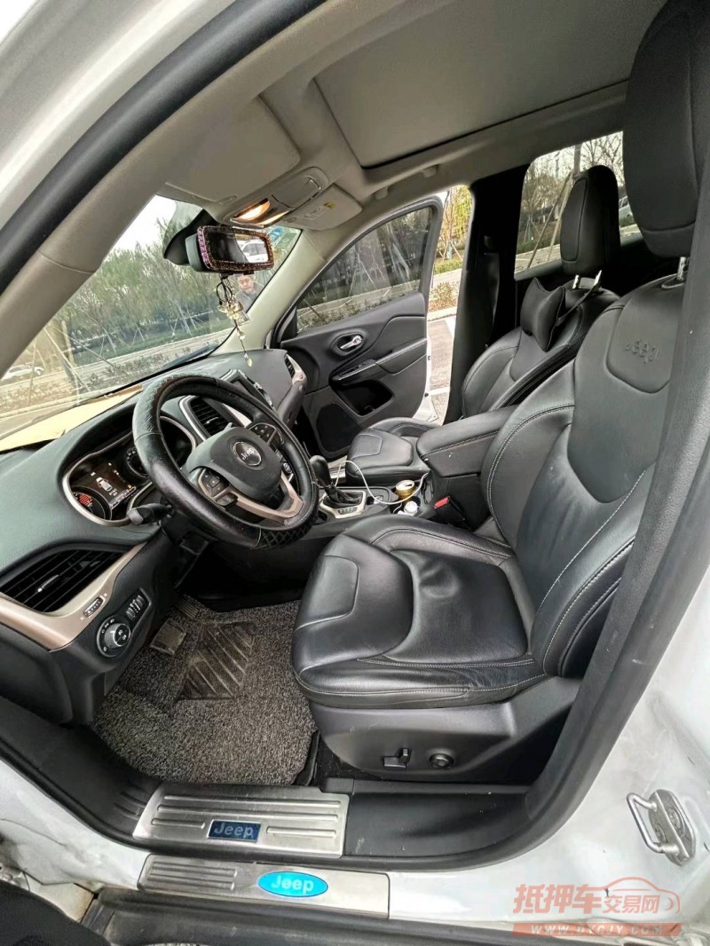 徐州17年Jeep自由光6