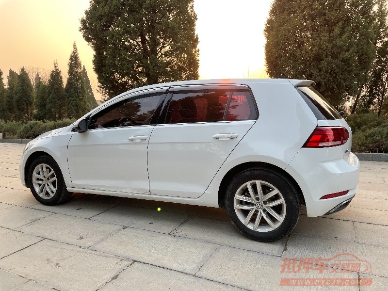 济宁19年大众高尔夫3