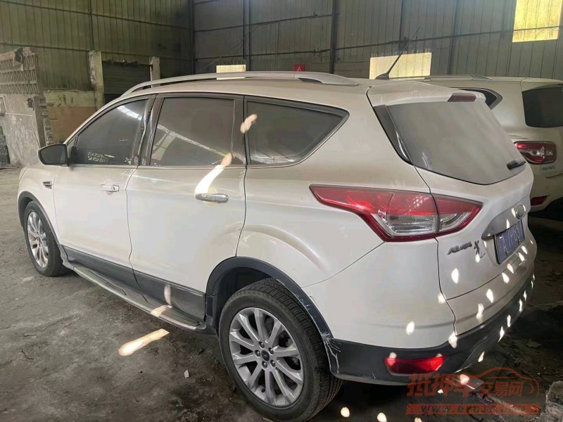 重庆14年福特翼虎3