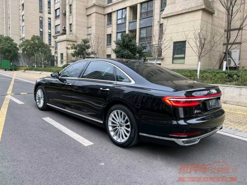 苏州21年奥迪A8L8