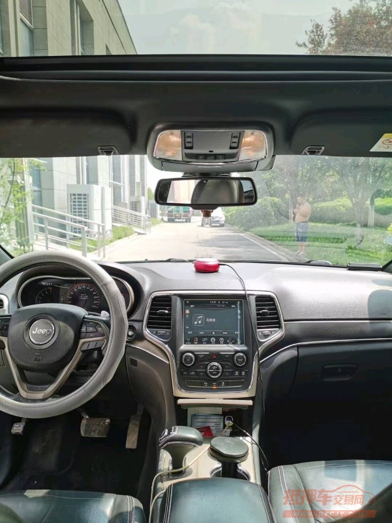 徐州14年Jeep大切诺基5