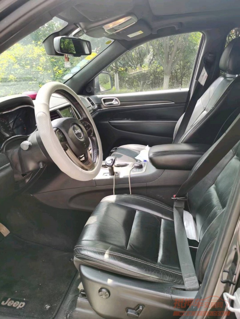 徐州14年Jeep大切诺基4