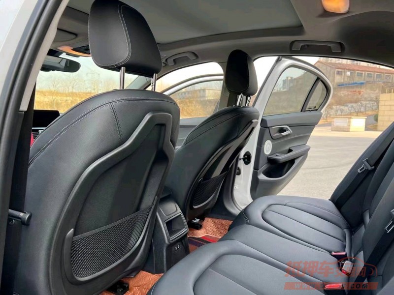 济南21年宝马1系4