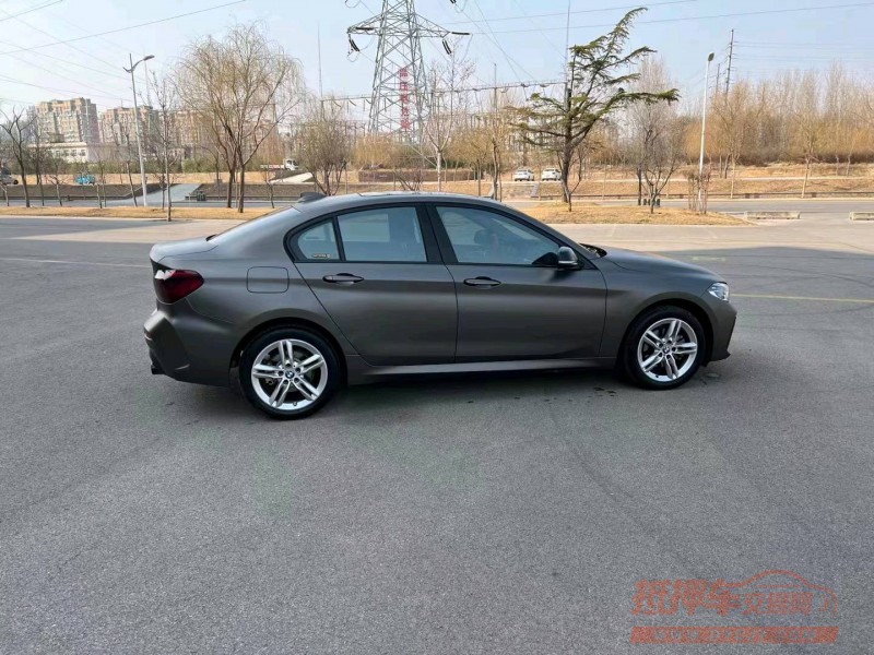 济南21年宝马1系7