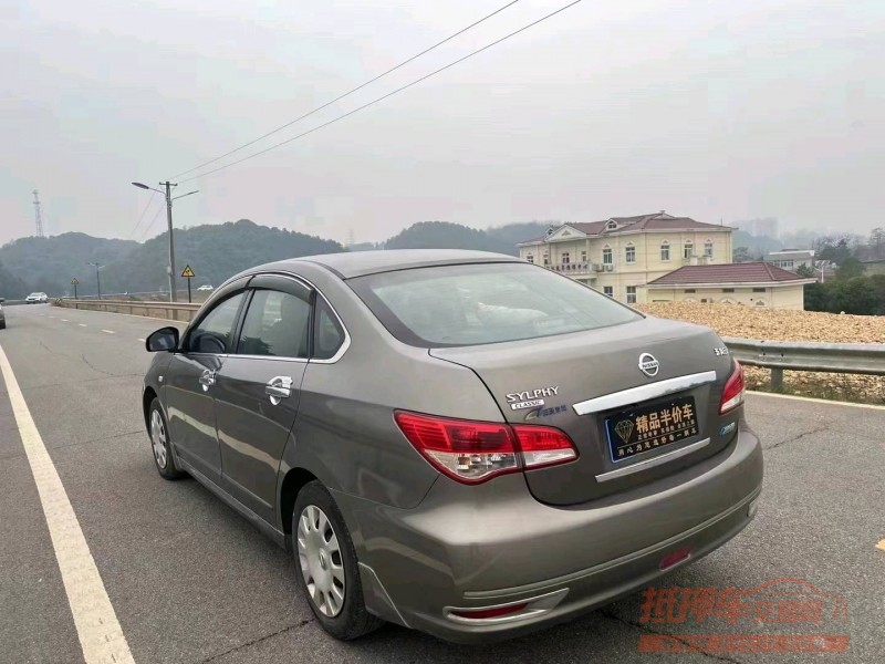 济南16年日产轩逸1