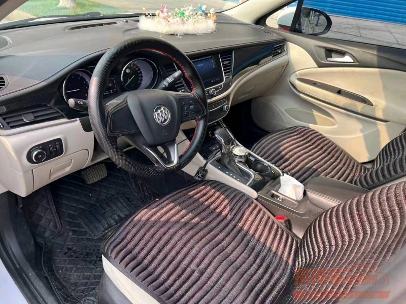 枣庄20年别克威朗6