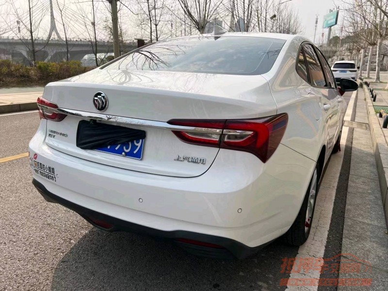 枣庄20年别克威朗8