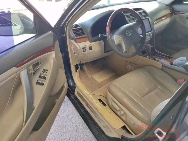 济南15年丰田凯美瑞5