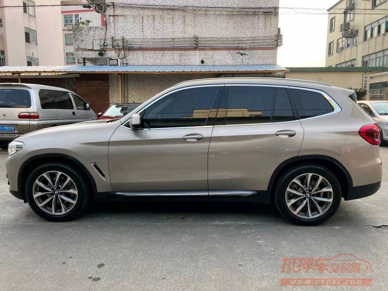 中山18年宝马X36