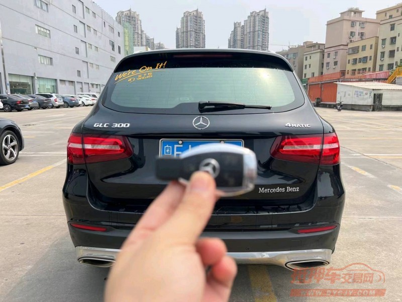 广州16年奔驰GLC9