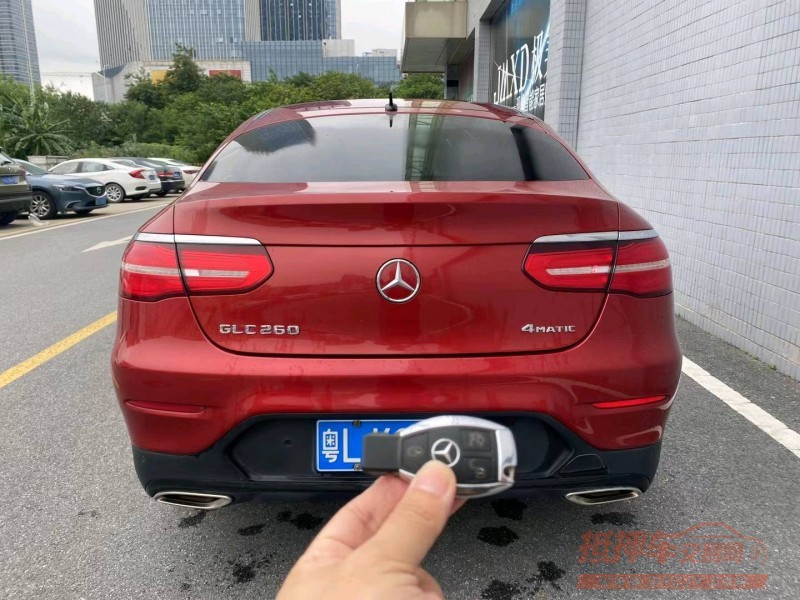 广州17年奔驰GLC9