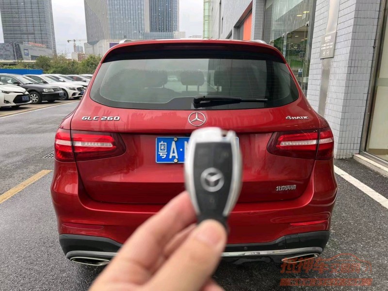 广州18年奔驰GLC9