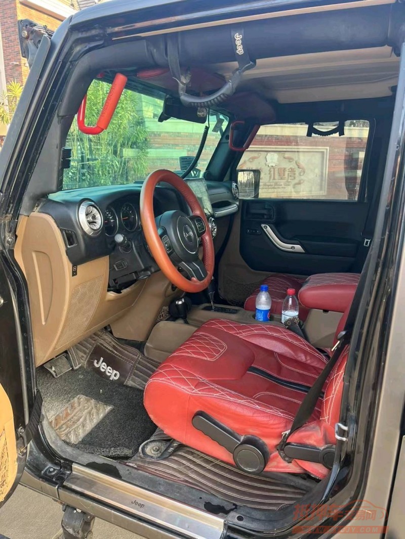 青岛11年Jeep牧马人4