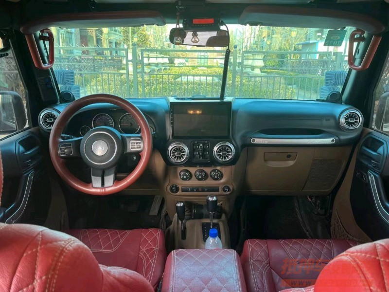 青岛11年Jeep牧马人6