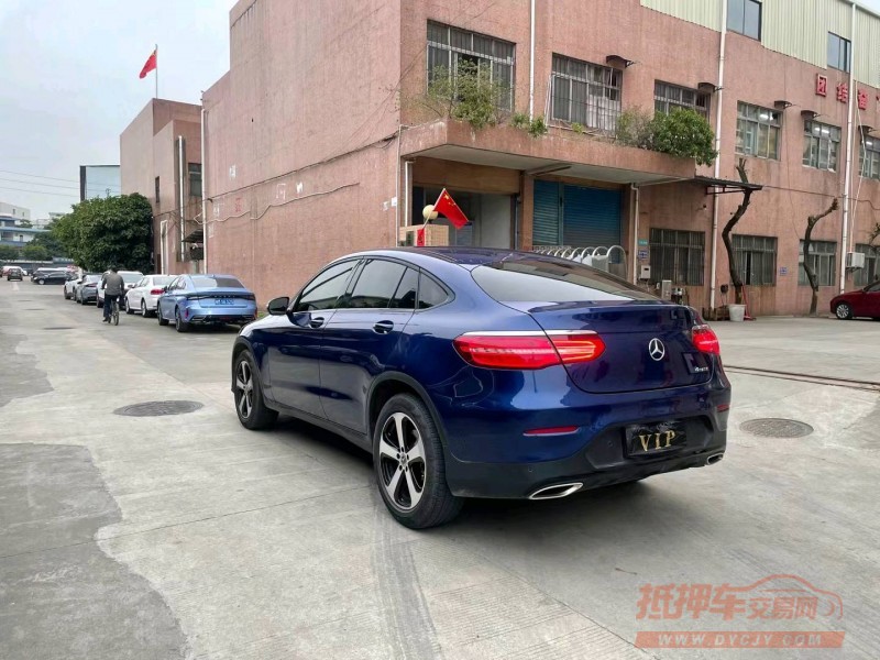 广州19年奔驰GLC1