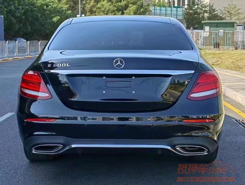 广州18年奔驰E9