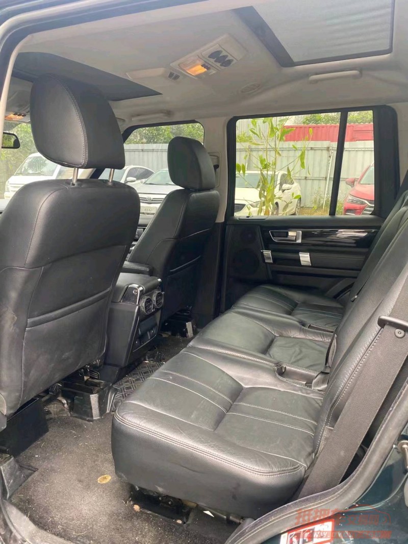 广州12年路虎发现8