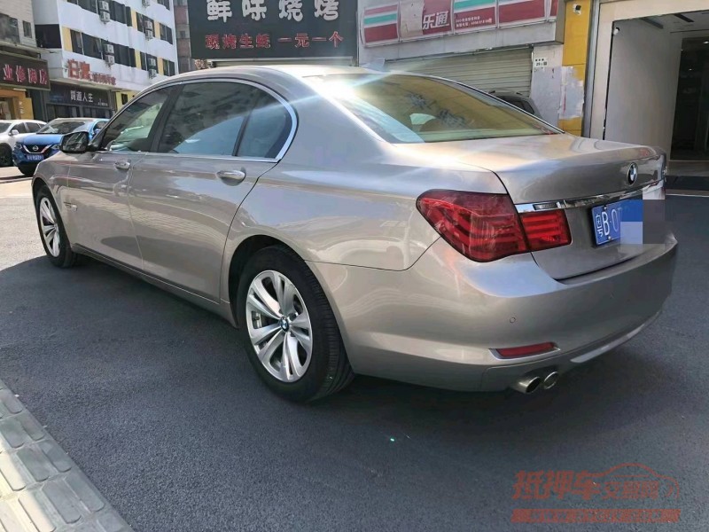 广州11年宝马7系7
