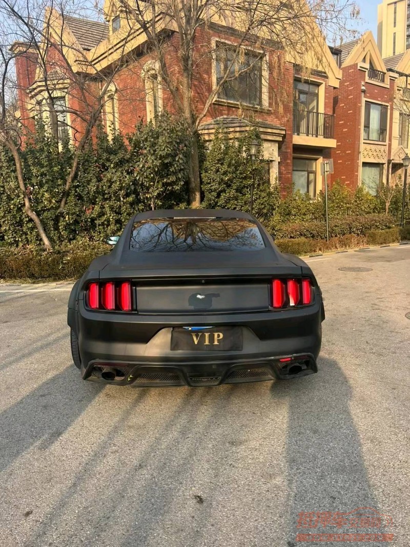 青岛15年福特野马9