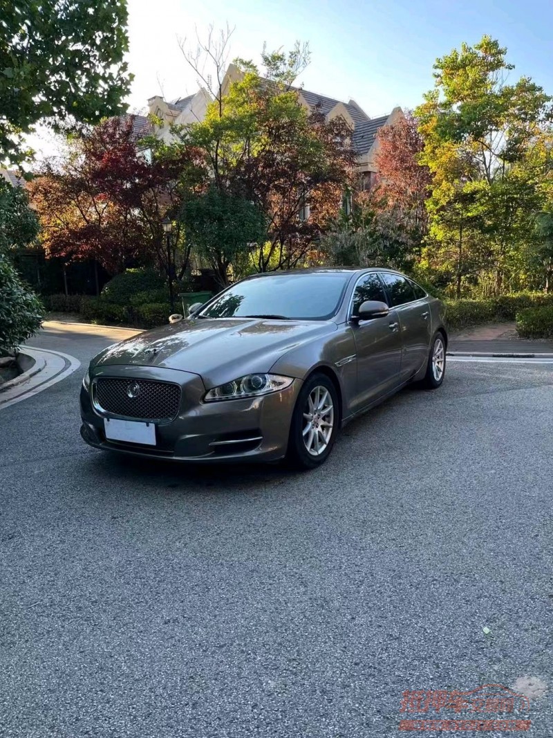 青岛16年捷豹XJ3
