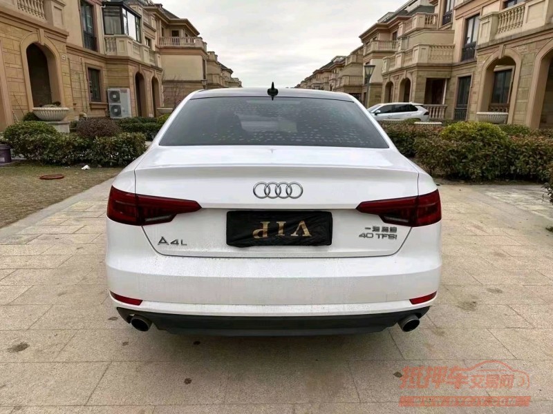 嘉兴17年奥迪A4L9